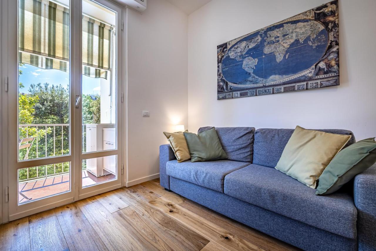 Yid Buonvicini Design In Out Of Ztl Apartamento *